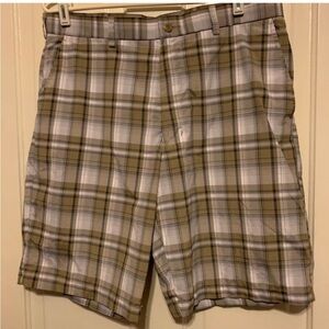 BEN HOGAN PERFORMANCE SIZE 32 BROWN PLAID GOLF SHORTS Size Small